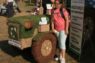 Traktor z siana dla BNP Paribas Leasing Solutions